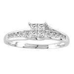 14K 0.39CT PRINCESS CUT DIAMOND RING.